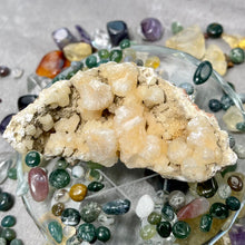 Load image into Gallery viewer, Apophyllite, Stilbite, Heulandite Raw Clusters