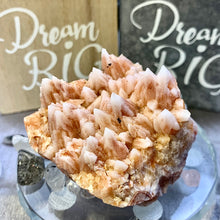 Load image into Gallery viewer, Raw Mineral Specimens