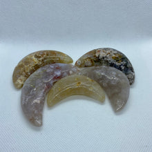 Load image into Gallery viewer, Flower Agate Moons