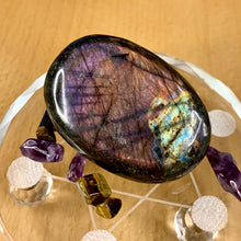 Load image into Gallery viewer, Labradorite Palms