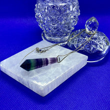 Load image into Gallery viewer, Necklaces and Pendants