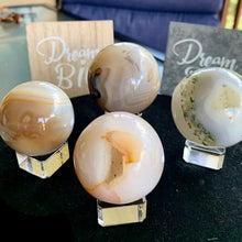 Load image into Gallery viewer, Agate Spheres