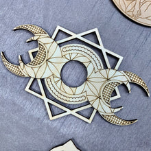 Load image into Gallery viewer, Wood Crystal Grid Plate