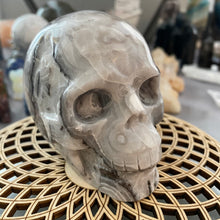 Load image into Gallery viewer, Crystal Skulls - 3+ inches
