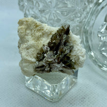 Load image into Gallery viewer, Raw Mineral Specimens
